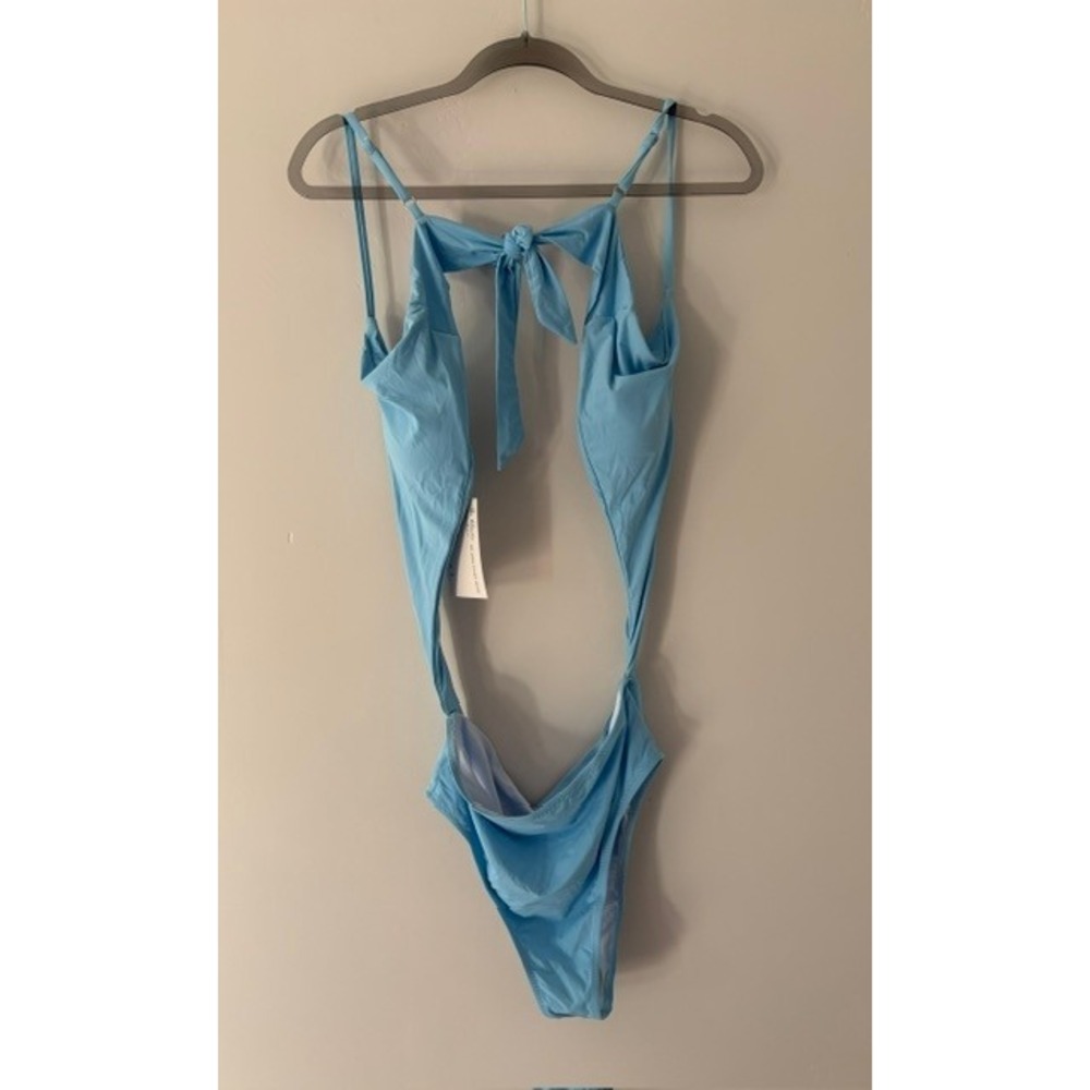 CHYBI Sky Blue Cutout Monokini One Piece Swimsuit Front Tie‎ Women Large NWT